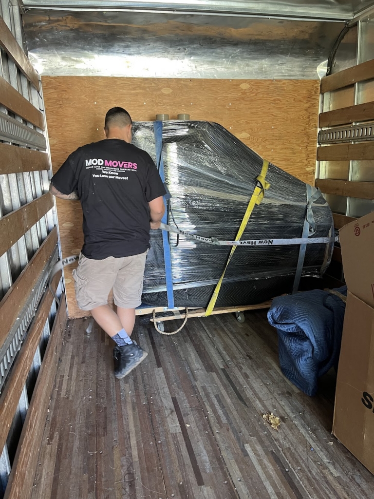 piano moving